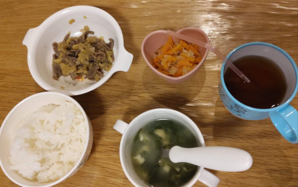 2歳頃の幼児食の献立例（牛肉と野菜の煮物）